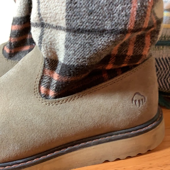 Wolverine Flannel and Suede Boots - Picture 2 of 6